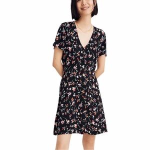 Madewell v neck button front floral dress, size 10